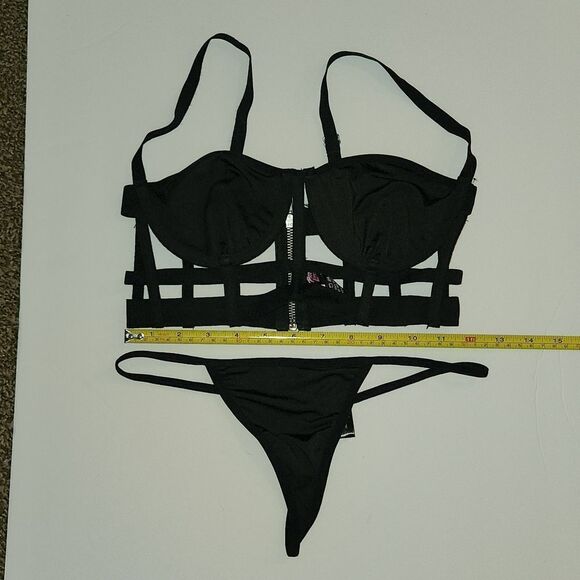 NEW Cage Bra and Thong Set - Picture 6 of 6